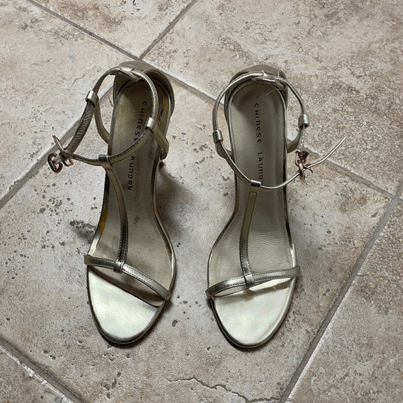 Dress shoe - Picture 1 of 4